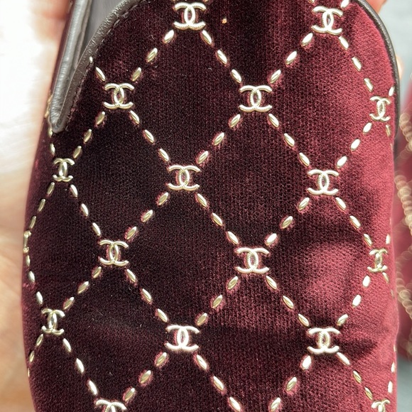 Chanel Velvet Moccasin Loafers 40.5 Burgundy - Picture 4 of 7